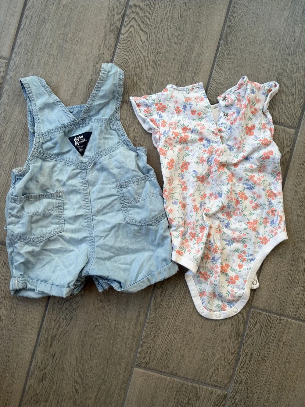 OshKosh B'gosh Light Blue Denim Short Overalls with Floral Tee
